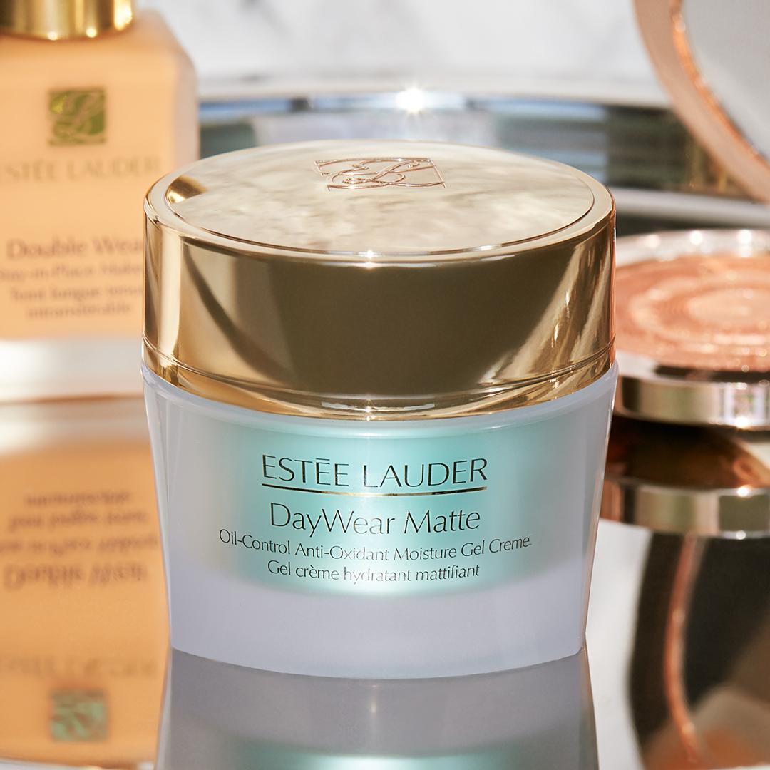 DayWear Matte Moisturizer Oil-Control Antioxidant Moisture Gel Crème