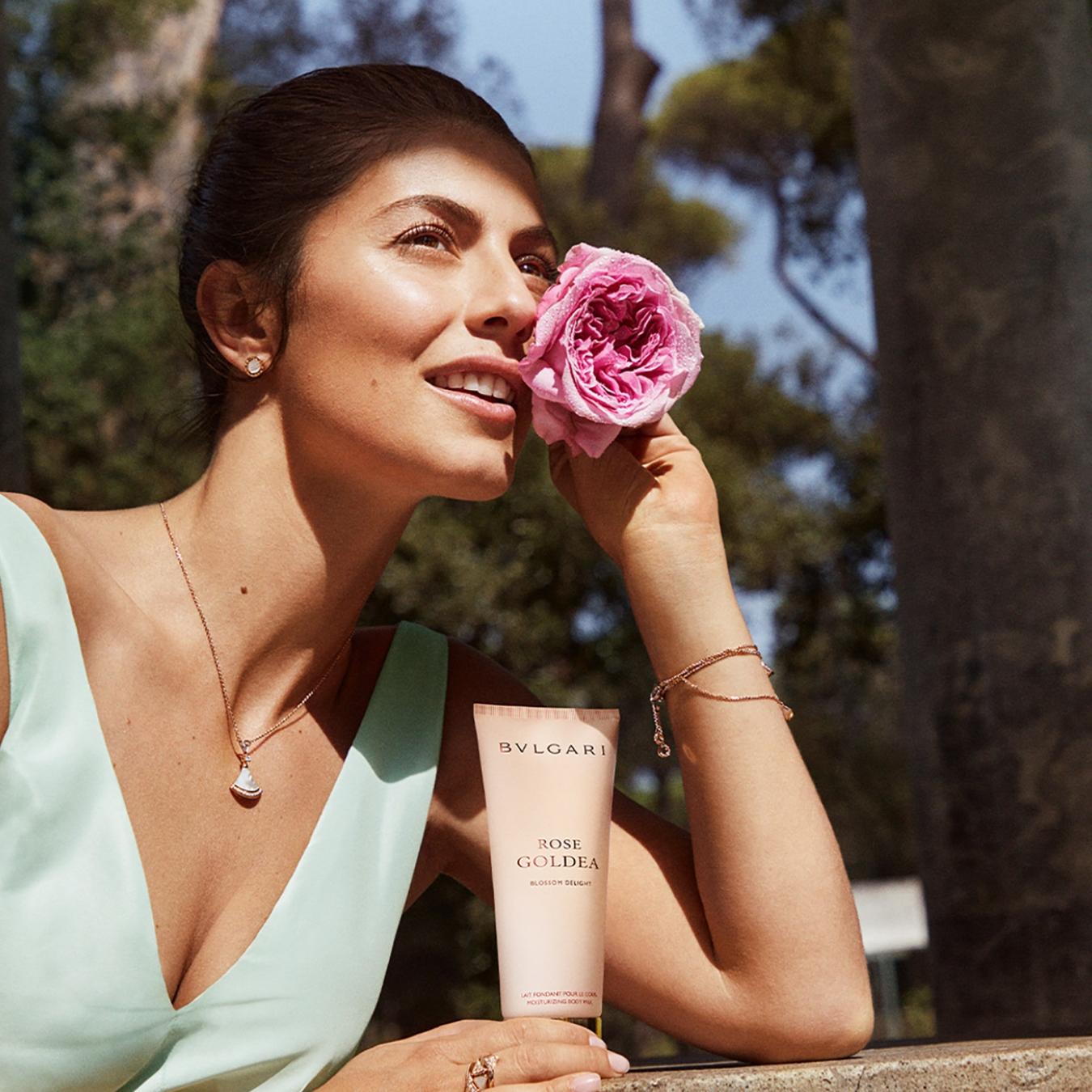 Rose Goldea Blossom Delight Body Milk