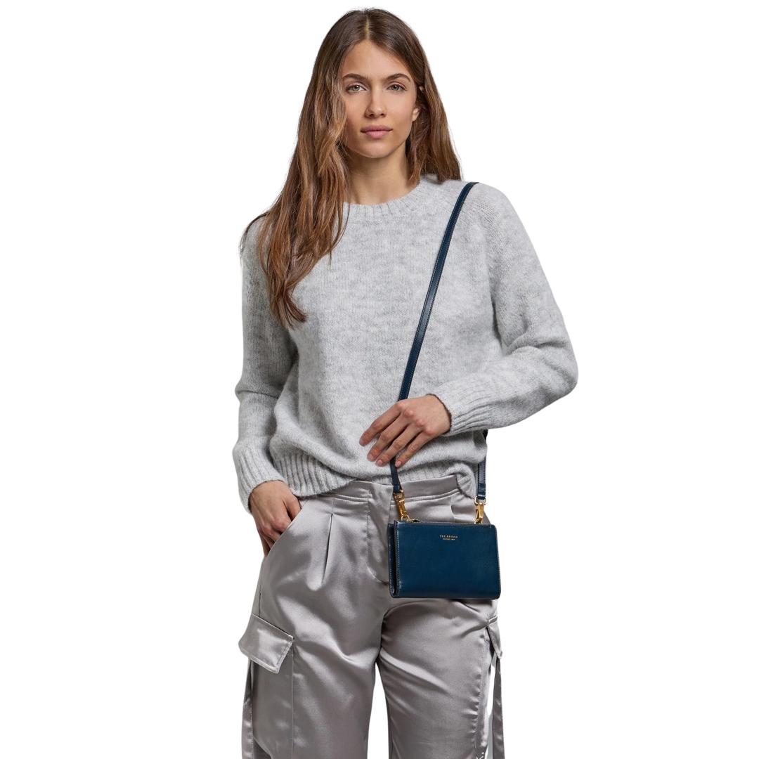 Lara Pochette