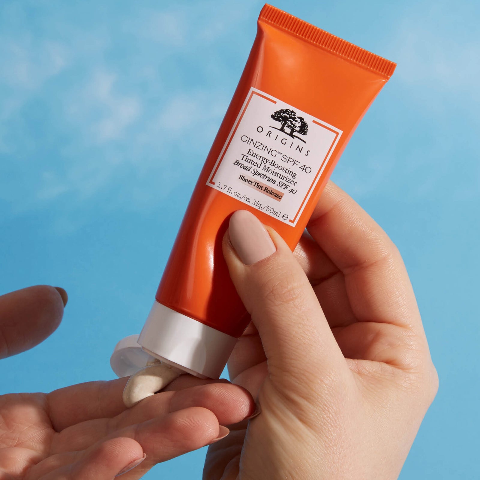 Ginzing SPF40 Energy-Boosting Tinted Moisturizer
