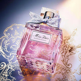 Cofanetto Miss Dior Blooming Bouquet Eau de toilette, balsamo labbra, crema mani