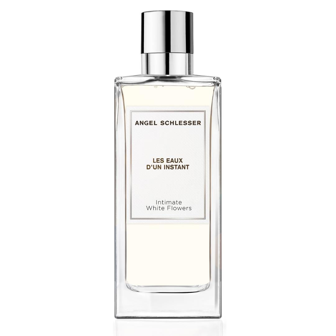 Les Eaux Intimate White Flowers