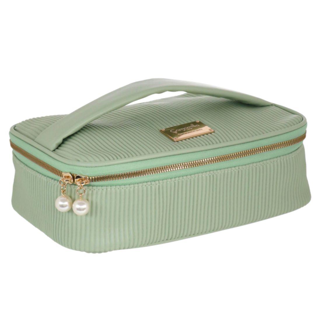 Travel Case M