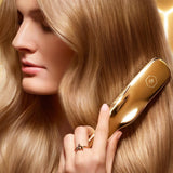 Abeille Royale Scalp and Hair Care Brush