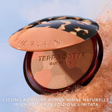Terracotta Light La Poudre Éclat Bonne Mine Naturelle - Edizione limitata - 96% di ingredienti di origine naturale