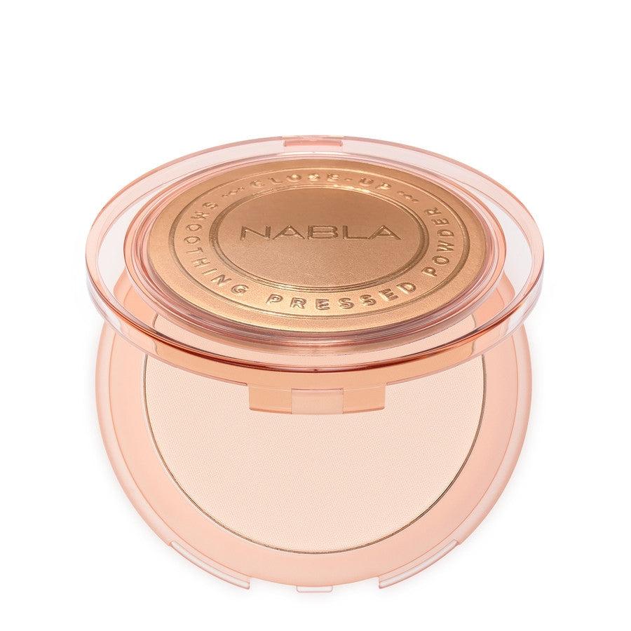 Close-Up Smoothing Pressed Powder