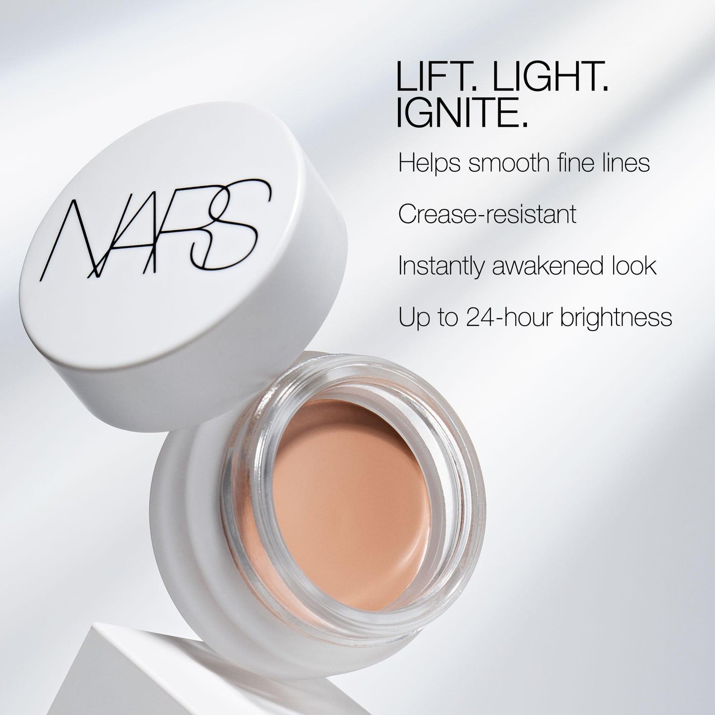 Light Reflecting Undereye Brightener