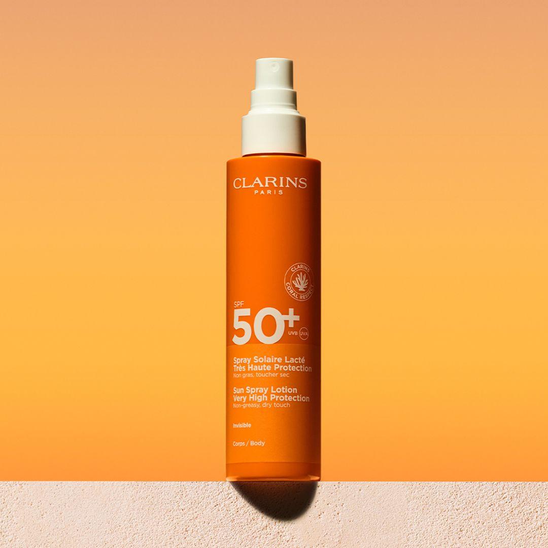 Latte Solare Spray Protezione Molto Alta SPF50+