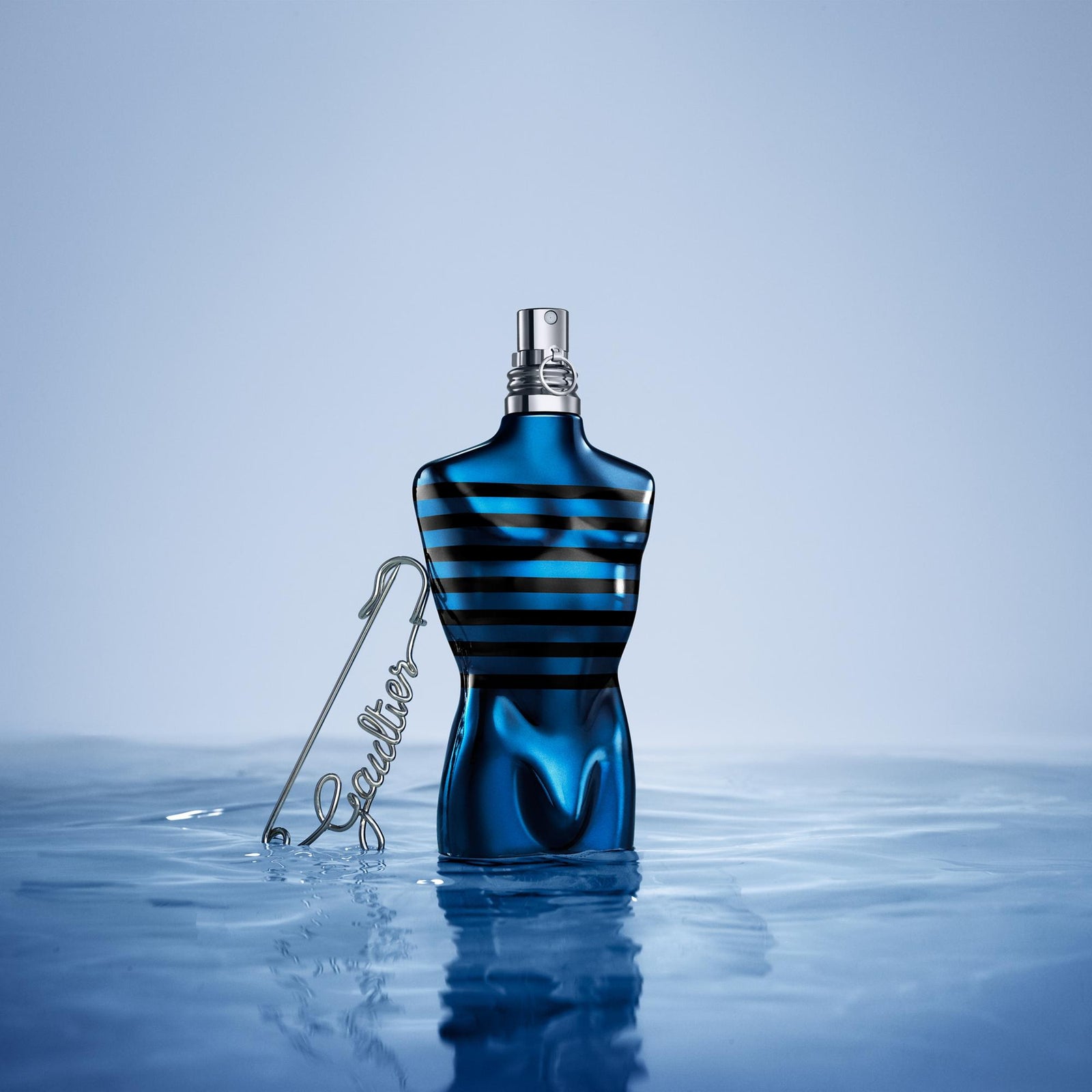 Le Male In Blue