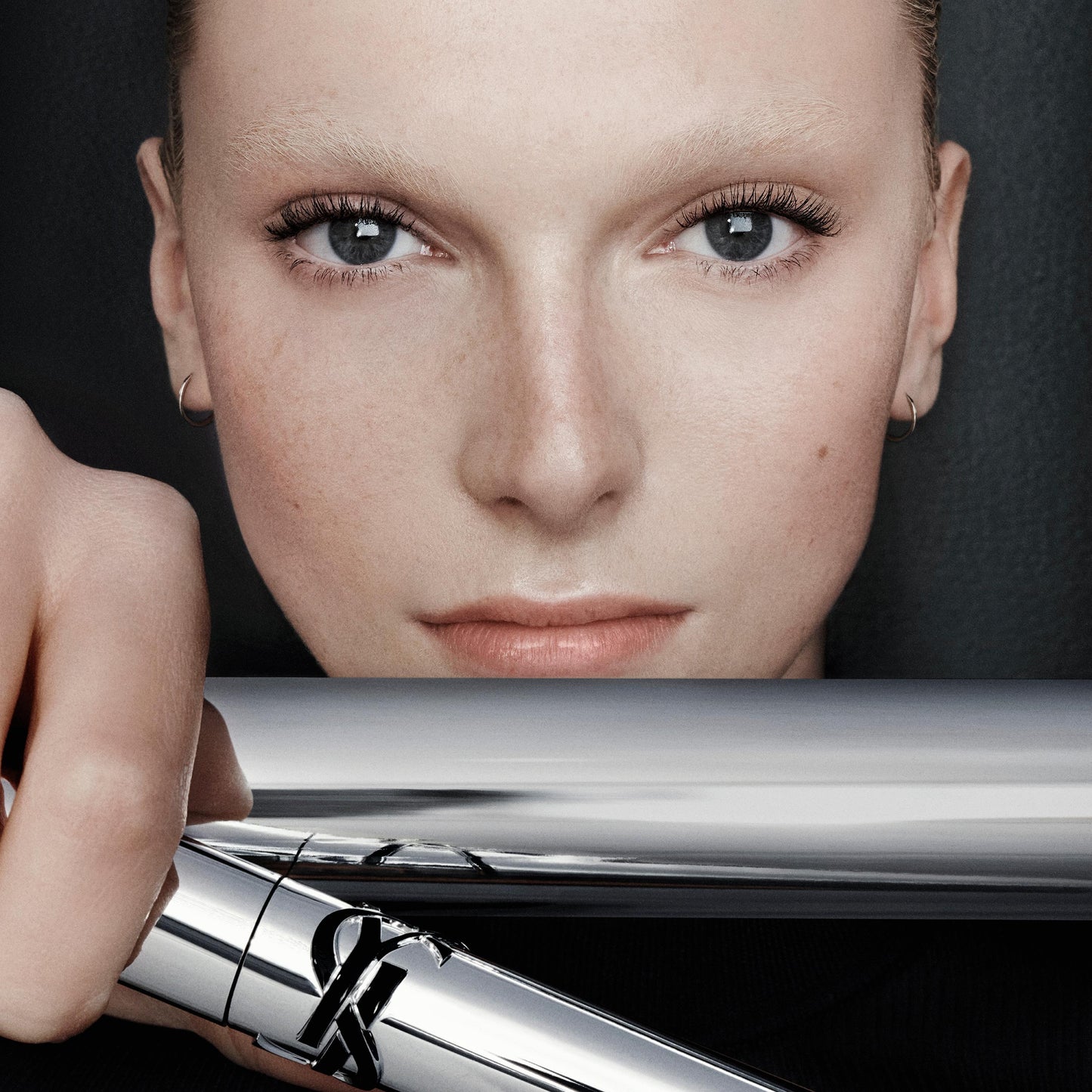 Mascara LASH LATEX - Mascara allungante volume definito