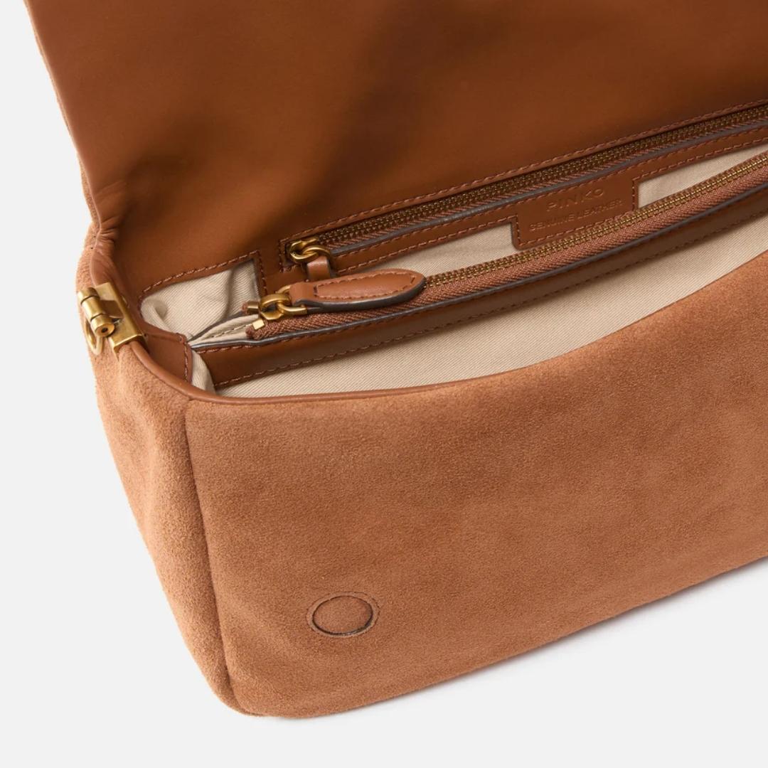 Borsa a tracolla media Love Bag Click Soft Horizontal Handle in suede