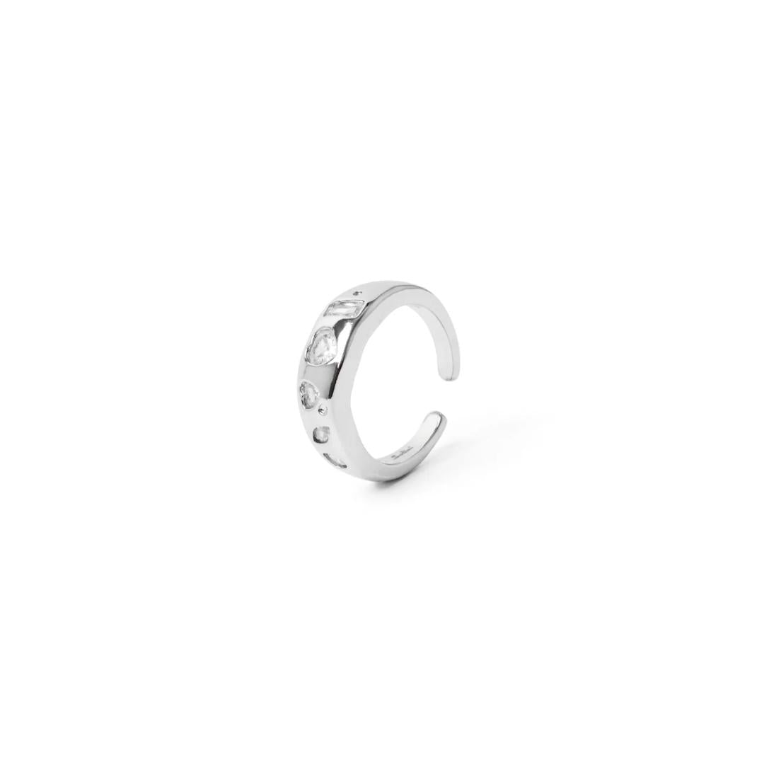 Anello con zirconi incassati e cuore centrale Rania
