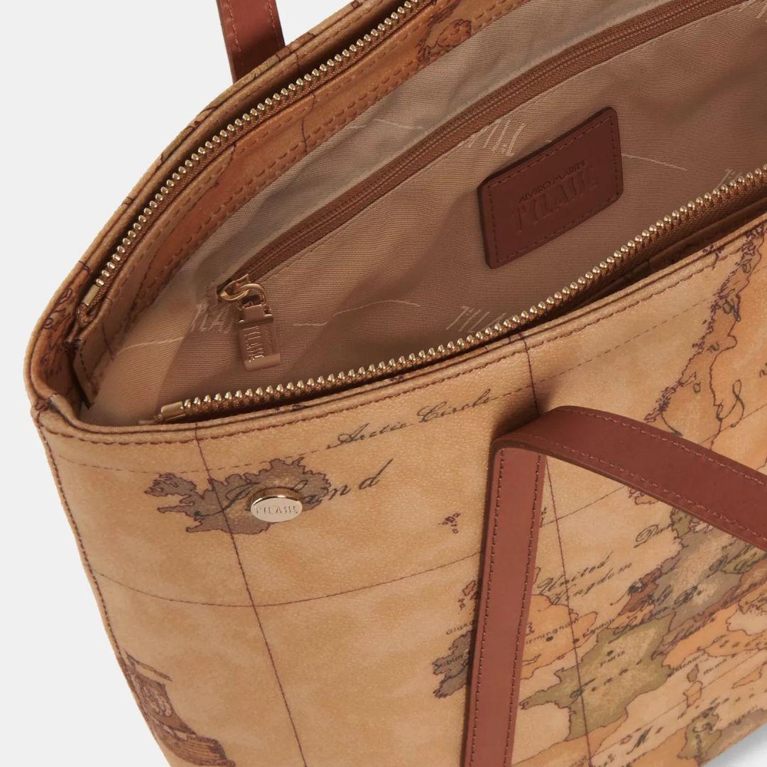 Geo Classic Shopping bag con borchiette media