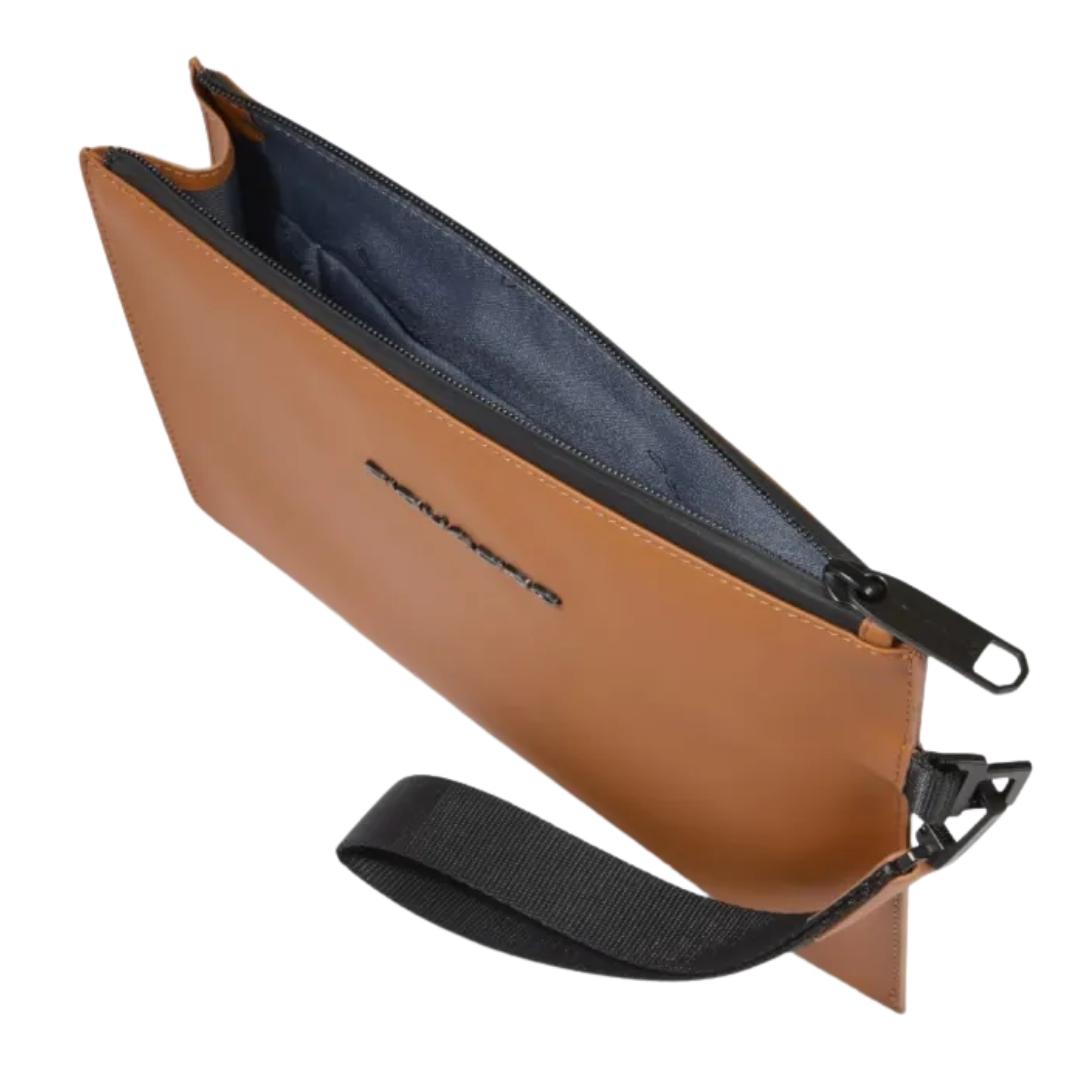 Corner C2OW Pochette Piatta a Mano
