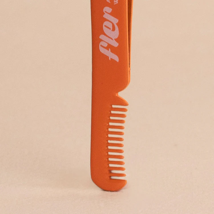 Eyebrow Tweezer with Comb