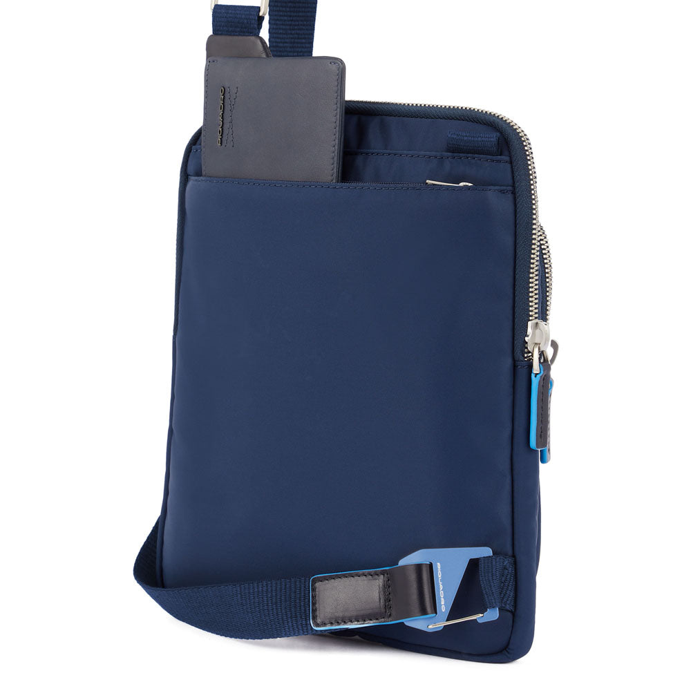 Piquadro Borsello porta iPad in tessuto riciclato Ryan Blu