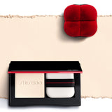 Synchro Skin Invisible Silk Pressed